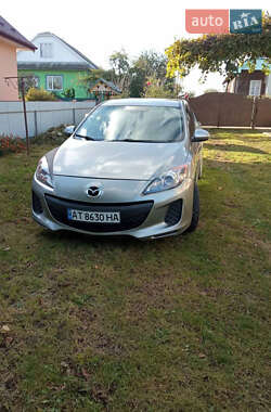 Седан Mazda 3 2011 в 