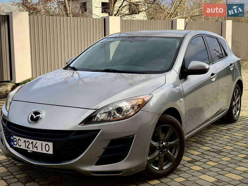 Хэтчбек Mazda 3 2010 в Яворове