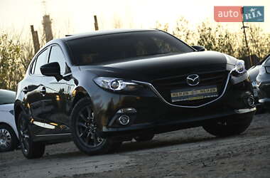 Хэтчбек Mazda 3 2015 в Бердичеве