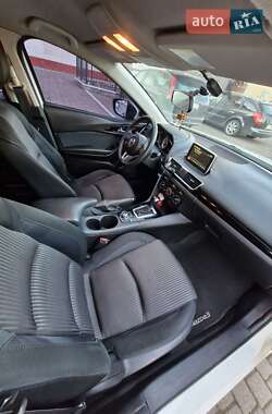 Хэтчбек Mazda 3 2013 в 