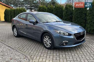 Седан Mazda 3 2016 в Львове