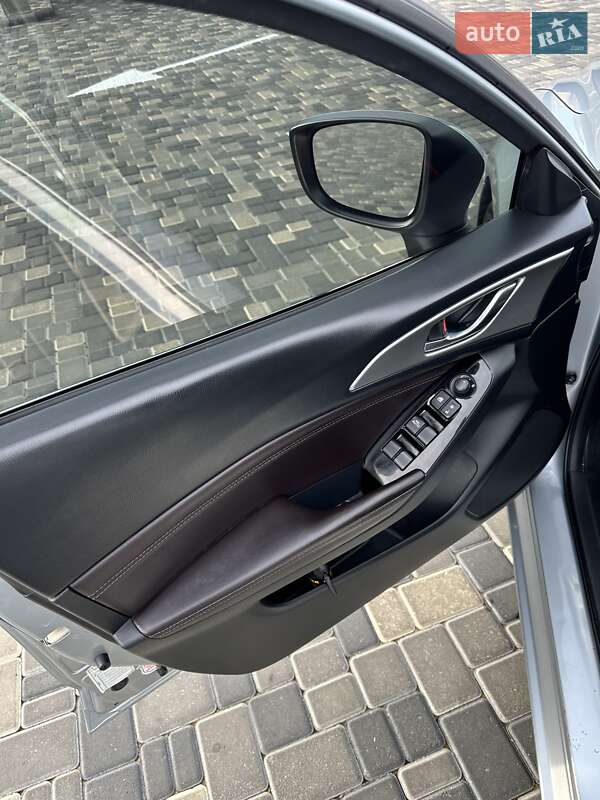 Седан Mazda 3 2018 в Одессе