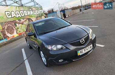 Седан Mazda 3 2005 в Днепре