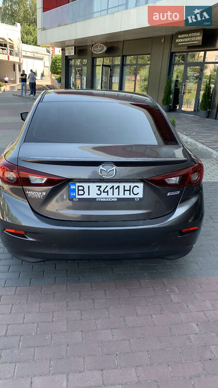 Седан Mazda 3 2017 в Луцьку