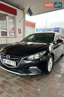 Седан Mazda 3 2015 в Днепре