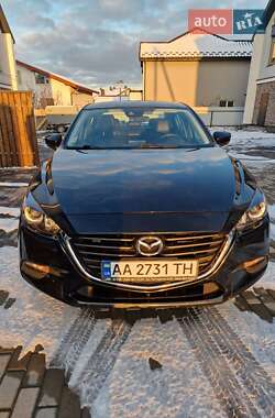 Седан Mazda 3 2016 в Киеве