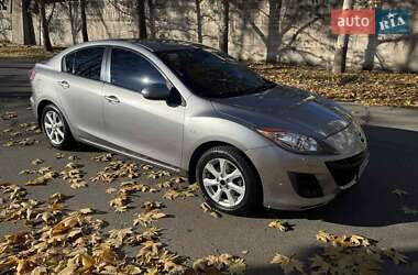 Седан Mazda 3 2010 в Николаеве