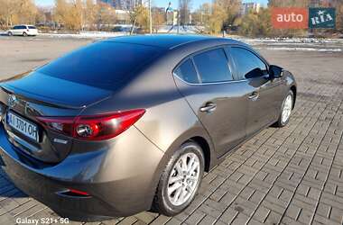 Седан Mazda 3 2014 в Киеве