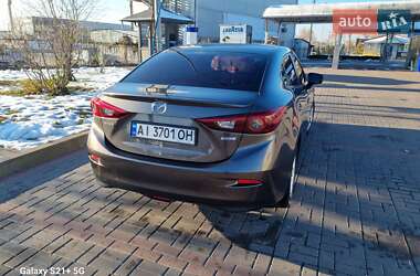 Седан Mazda 3 2014 в Киеве