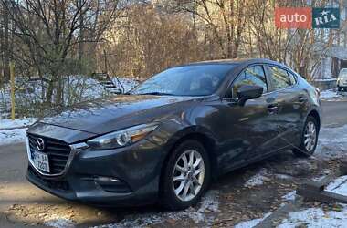 Седан Mazda 3 2017 в 