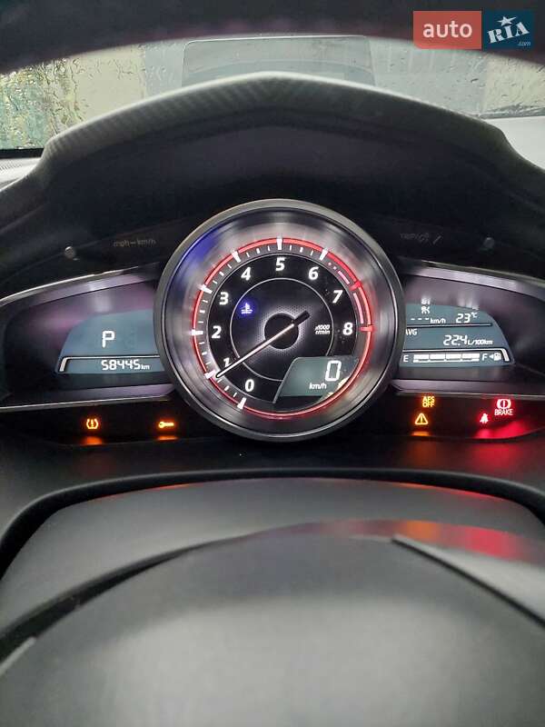 Хэтчбек Mazda 3 2016 в Ивано-Франковске фото 4 Хэтчбек Mazda 3 2016 в Ивано-Франковске