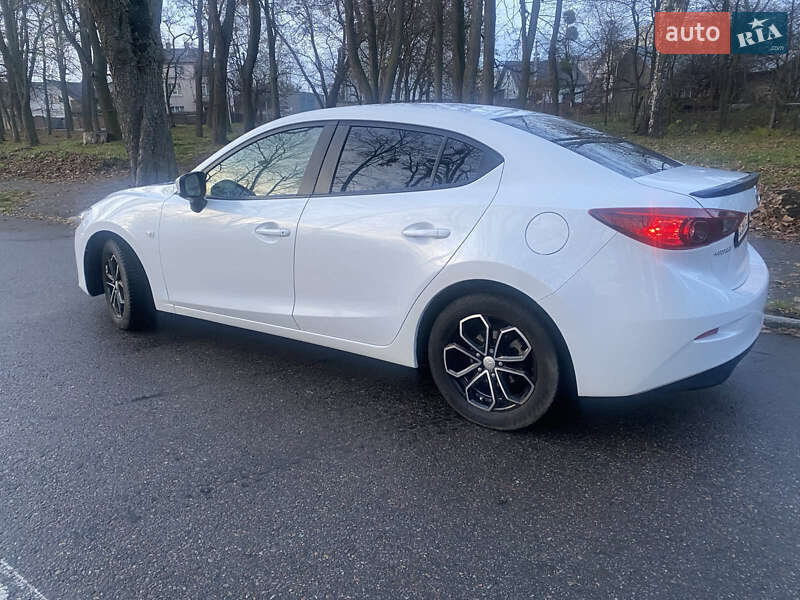 Седан Mazda 3 2016 в Черновцах фото 11 Седан Mazda 3 2016 в Черновцах