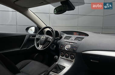 Хэтчбек Mazda 3 2009 в 