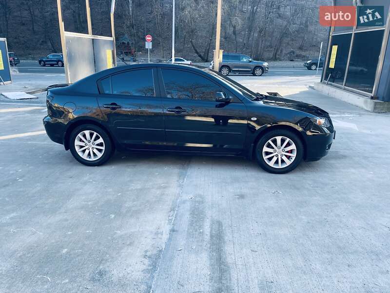 Седан Mazda 3 2007 в Києві