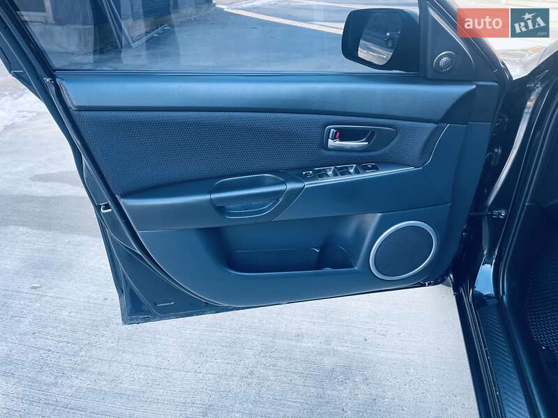 Седан Mazda 3 2007 в Києві