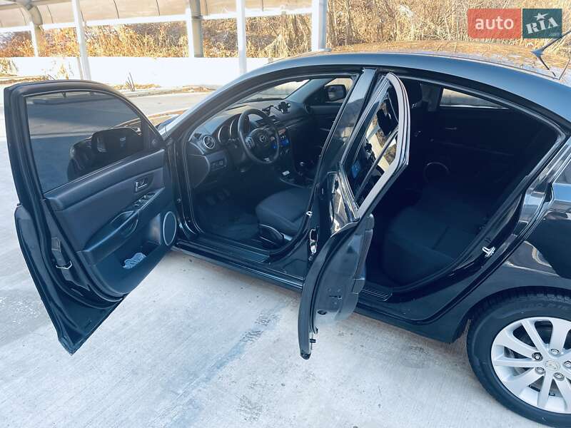 Седан Mazda 3 2007 в Києві