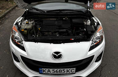 Седан Mazda 3 2012 в Києві