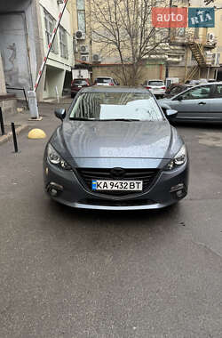 Седан Mazda 3 2016 в Києві