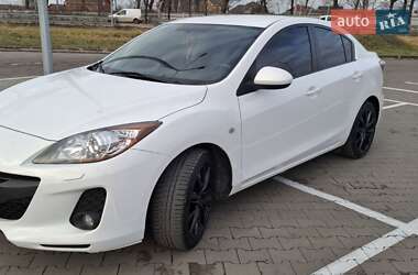 Седан Mazda 3 2012 в Киеве