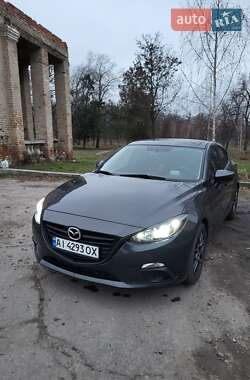 Седан Mazda 3 2015 в Олександрії