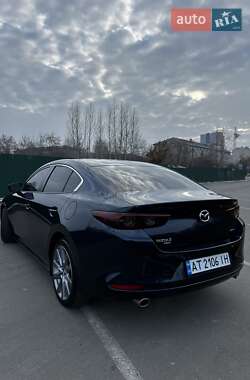 Седан Mazda 3 2019 в Івано-Франківську