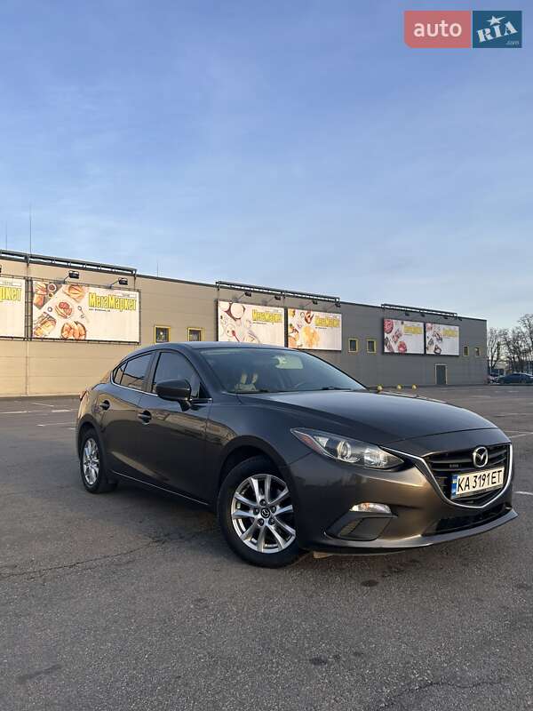 Седан Mazda 3 2013 в Киеве