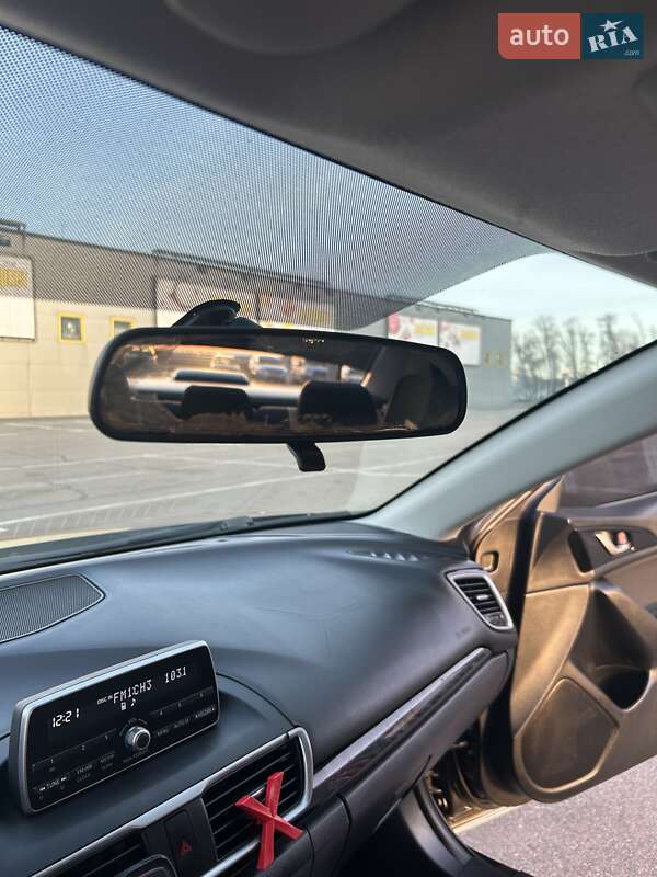 Седан Mazda 3 2013 в Киеве