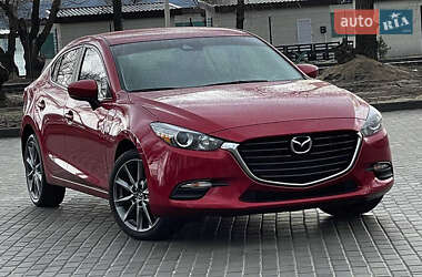 Седан Mazda 3 2018 в 