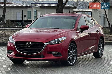 Седан Mazda 3 2018 в 