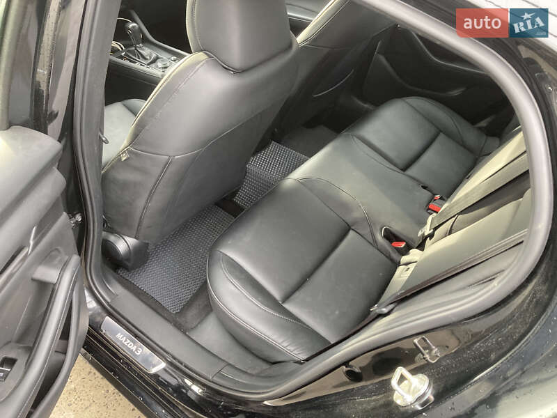 Хэтчбек Mazda 3 2019 в Днепре