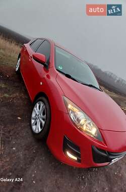 Хетчбек Mazda 3 2009 в Городищеві