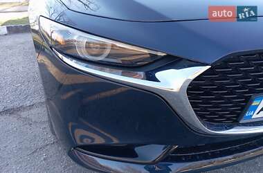 Седан Mazda 3 2018 в Запоріжжі