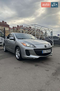 Седан Mazda 3 2013 в Киеве