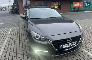 Седан Mazda 3 2018 в Львові