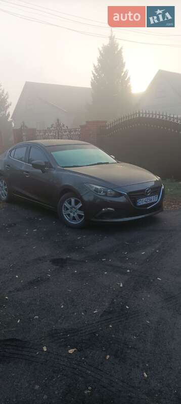 Седан Mazda 3 2015 в Першотравенську