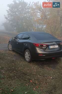 Седан Mazda 3 2015 в Першотравенську