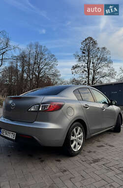 Седан Mazda 3 2011 в Кривому Розі