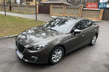 Седан Mazda 3 2013 в Чернігові