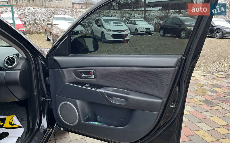 Хэтчбек Mazda 3 2008 в Стрые