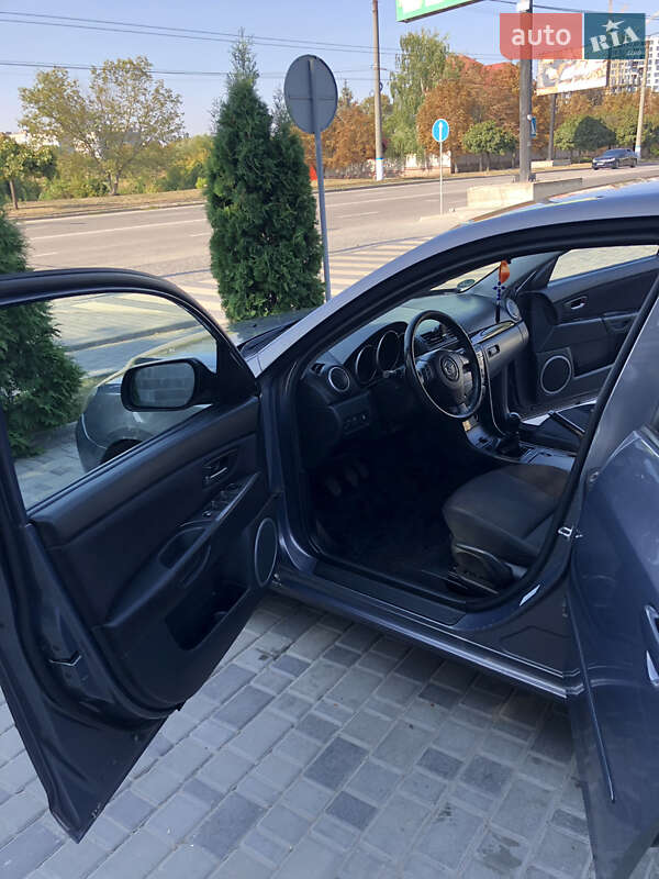 Хэтчбек Mazda 3 2007 в Кропивницком