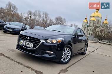 Седан Mazda 3 2018 в Дніпрі