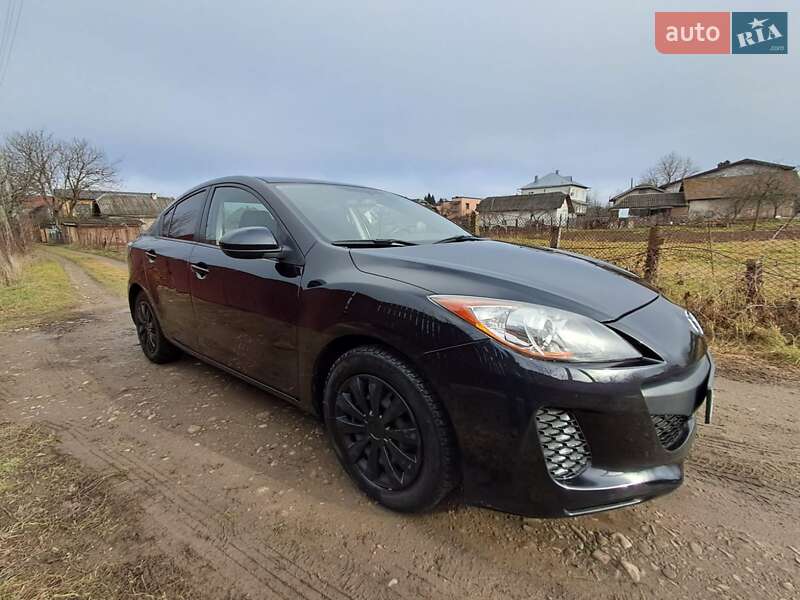 Седан Mazda 3 2011 в Ивано-Франковске