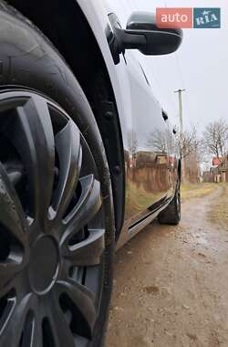 Седан Mazda 3 2011 в 