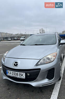 Седан Mazda 3 2013 в 