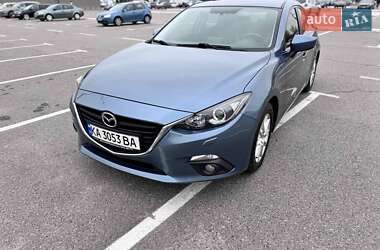 Седан Mazda 3 2014 в Киеве