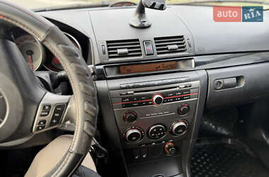 Седан Mazda 3 2006 в Запорожье