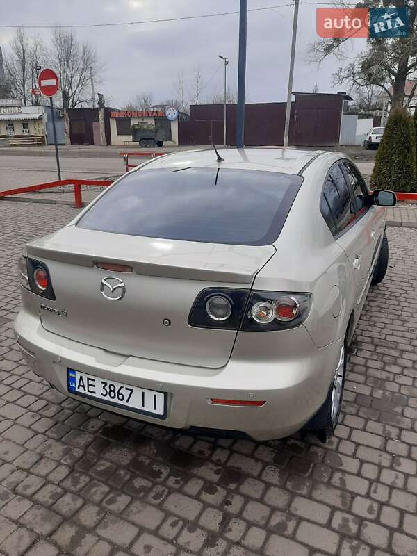 Седан Mazda 3 2007 в Новомосковске