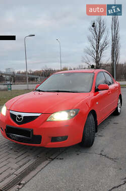 Седан Mazda 3 2008 в Глевасі