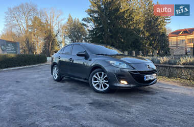 Седан Mazda 3 2011 в Сарнах