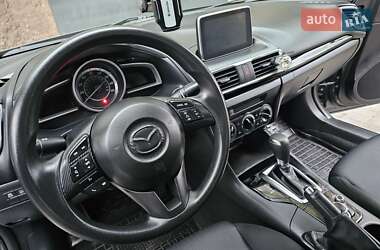 Седан Mazda 3 2016 в Львове